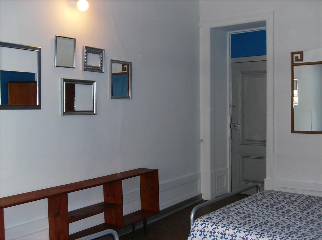 Dias E Dominguez Hostel ลิสบอน ห้อง รูปภาพ